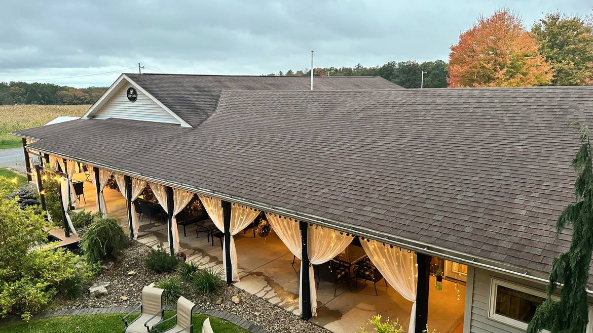 Deer Creek Winery At Brooks Estate With Fall Trees In Shippenville