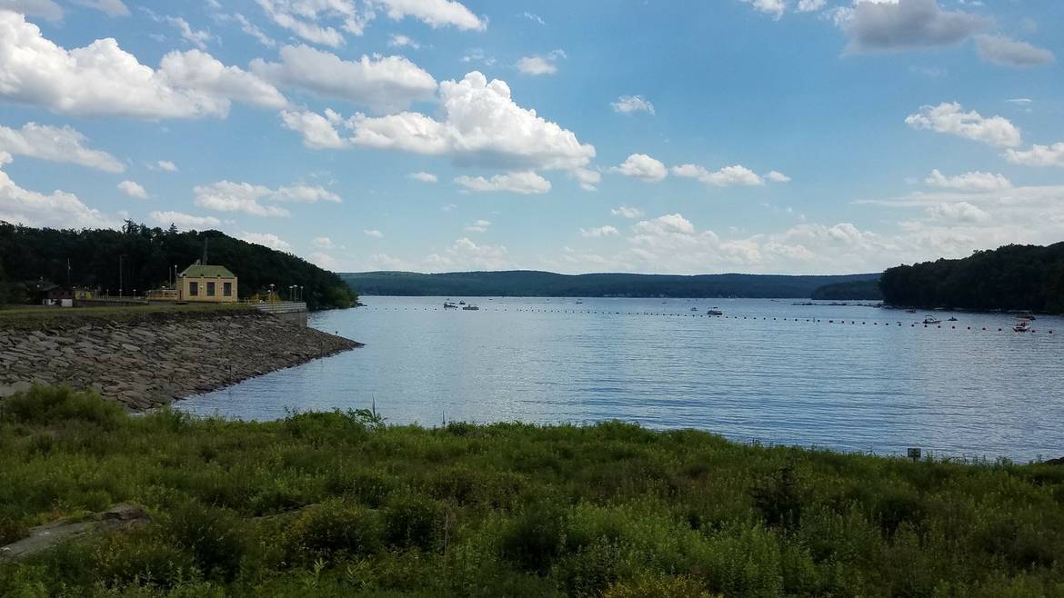 Lake Wallenpaupack Shoreline In The Northern Poconos