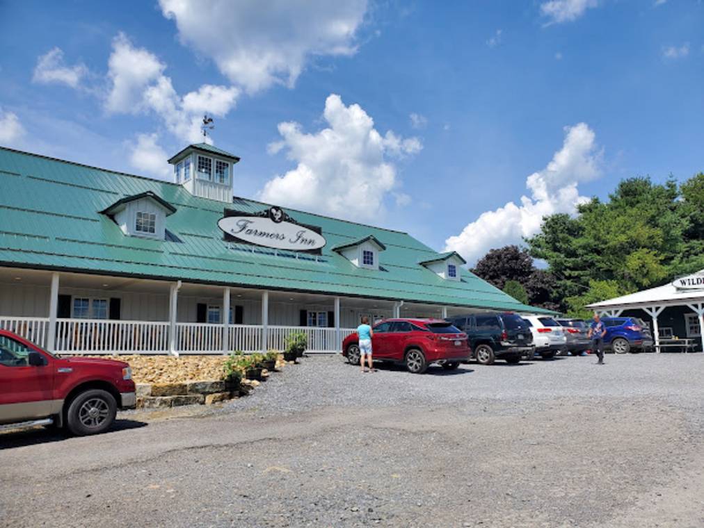 The Best Summer Trip For Families Who Want To Unplug 10 Farmers Inn Restaurant And Petting Zoo In Sigel Pa